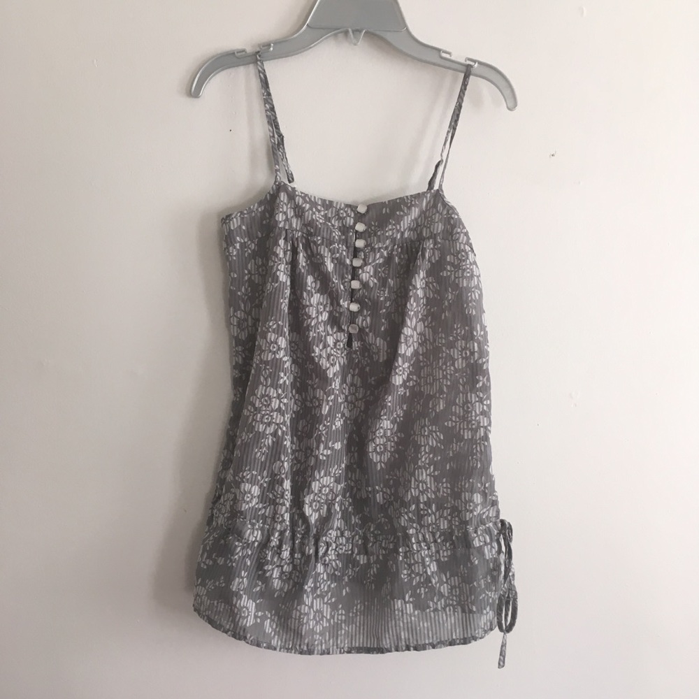 Nicolette floral tank with buttons small